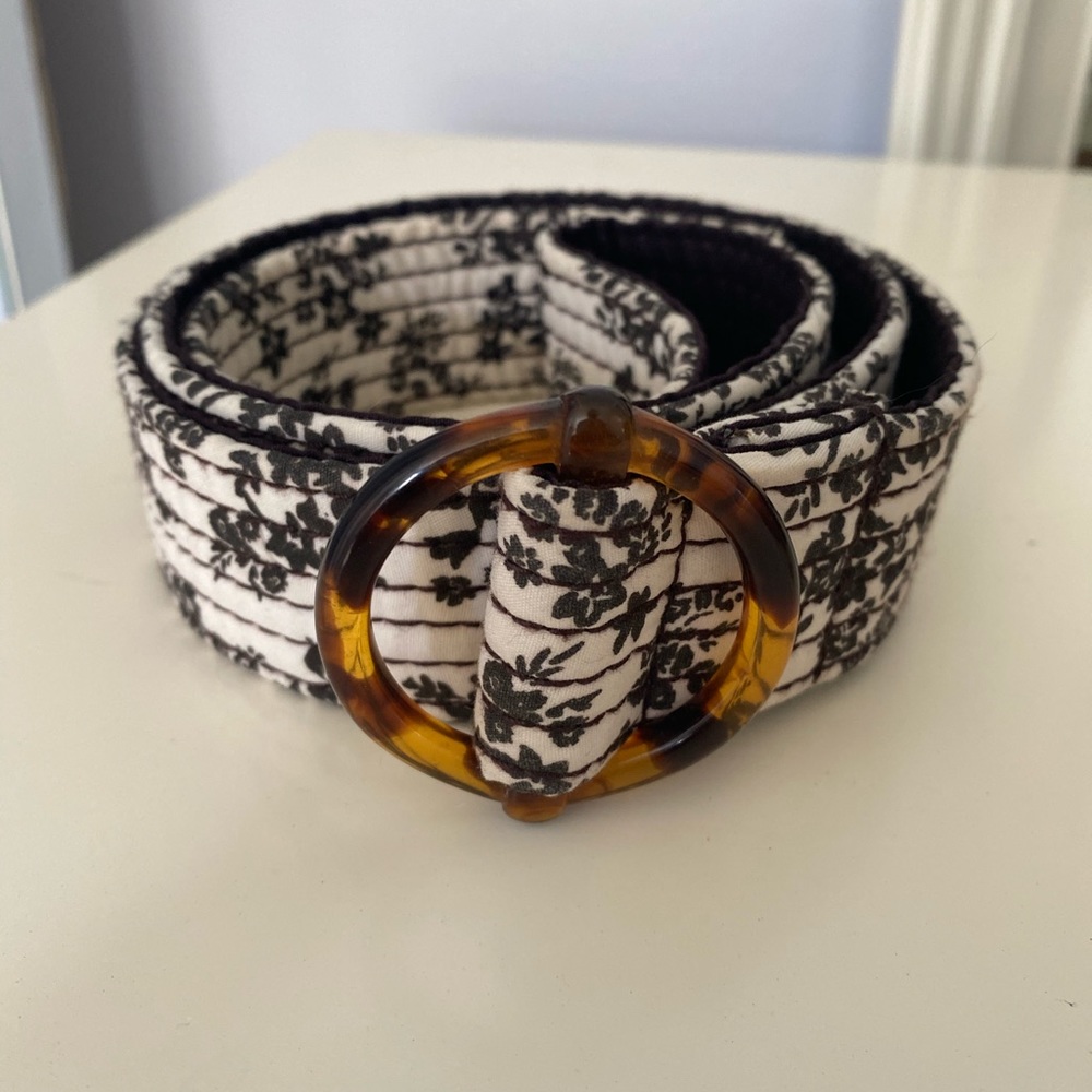 Brown and white tortoise shell belt!